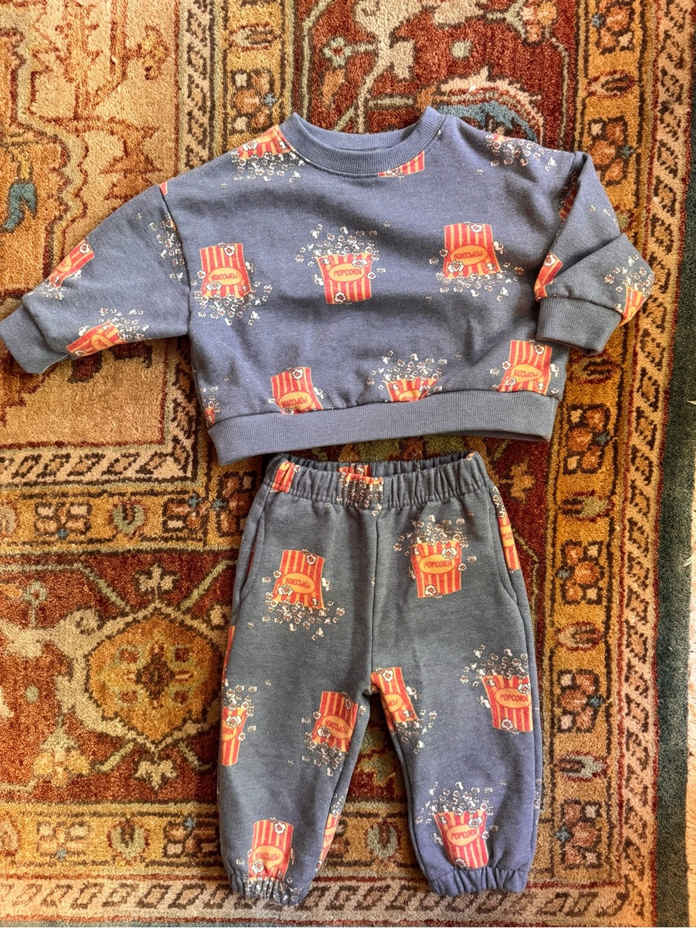 Kids ‘XS’ Two-Piece Popcorn Print Sweatshirt & Joggers -